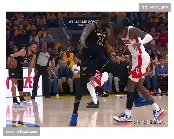 【每日体坛视频】NBA春节官方宣传片发布,库里哈登浓眉惊艳亮相 【每日体坛视频】NBA春节官方宣传片发布,库里哈登浓眉惊艳亮相